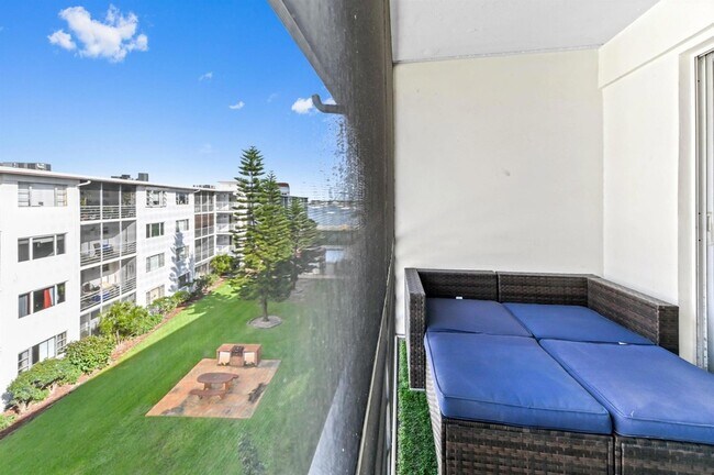 Building Photo - 4500 N Flagler Dr