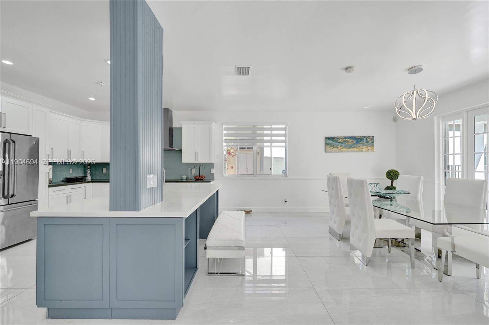 Building Photo - 1367 Camellia Cir