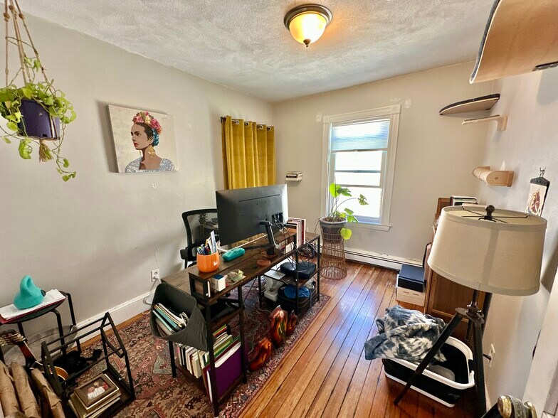 Building Photo - 15 Germania St