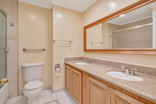 Building Photo - Charming 3-Bedroom 2-Bathroom Campbell Home