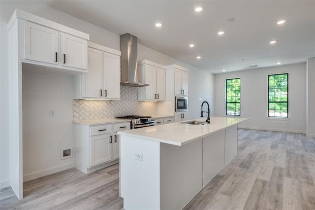 Building Photo - 4808 San Jacinto St