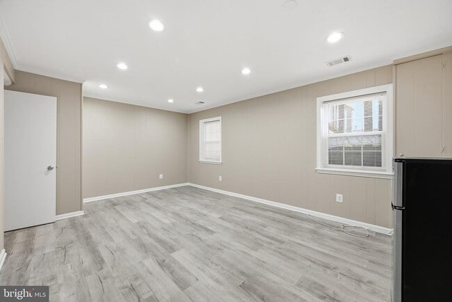 Building Photo - 14602 King Lear Ct