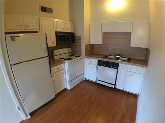 Building Photo - 2404 Longview St