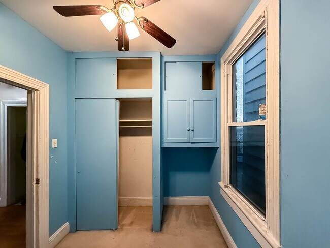 Building Photo - 47 Columbia Ave