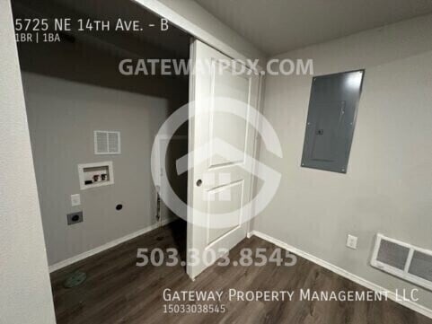 Building Photo - 5725 NE 14th Ave