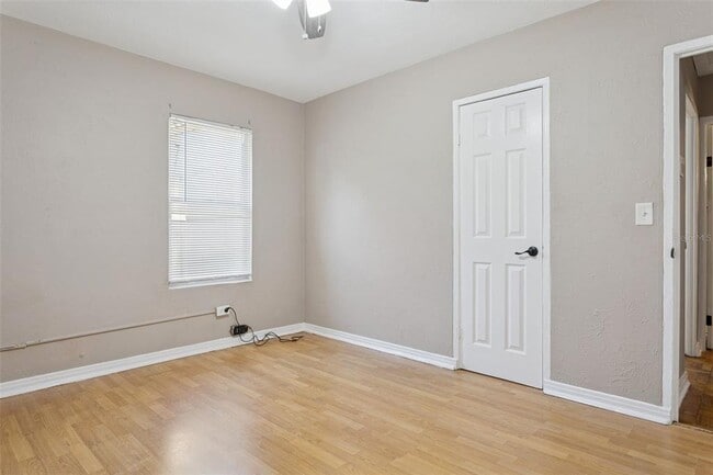 Building Photo - 1308 E Sligh Ave