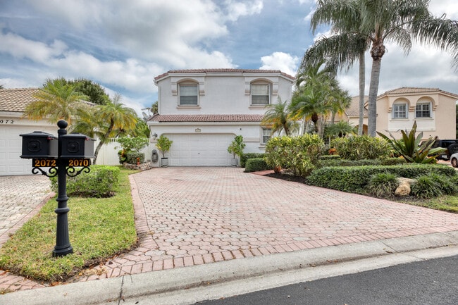 Building Photo - 2070 Chagall Cir