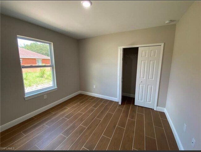 Building Photo - 117 Meadow Rd