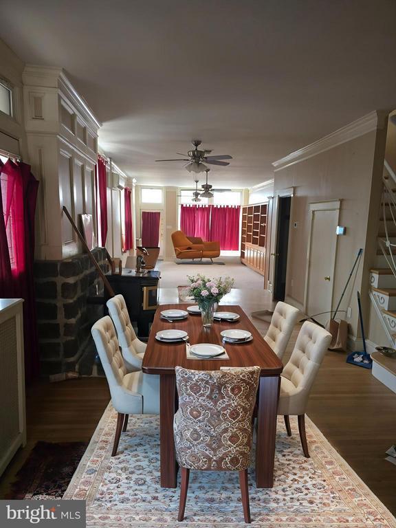 Building Photo - 4501 Edgemont St