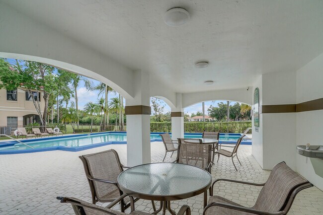 Building Photo - 401 SW 158th Terrace