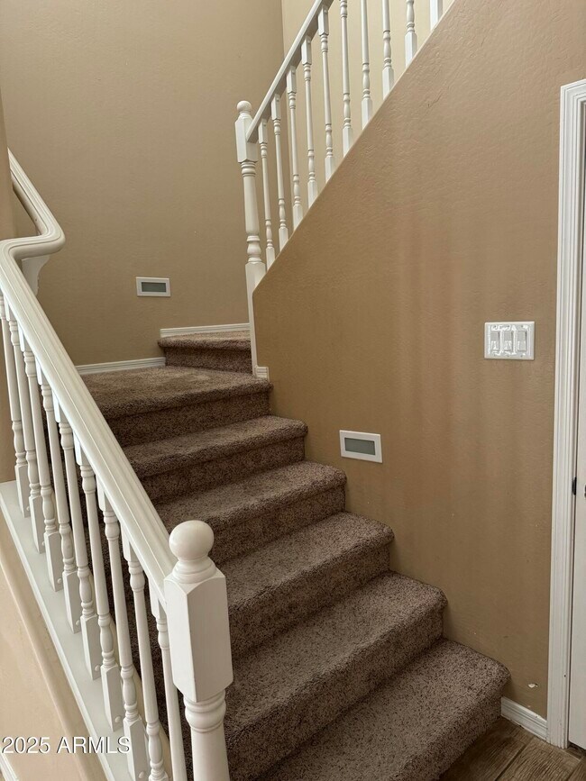 Building Photo - 11009 E Sutter Ave