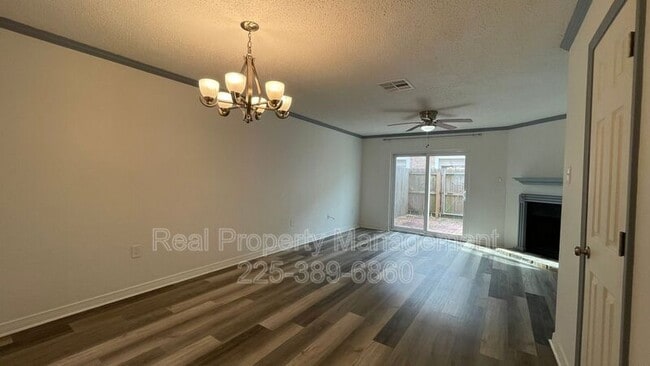 Building Photo - 914 W Tony St