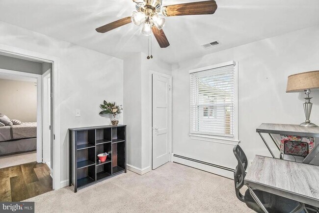 Building Photo - 8413 Rosemont Cir