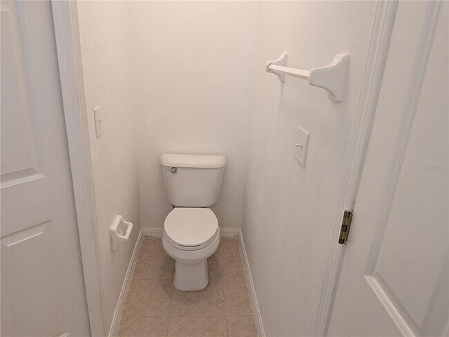 Building Photo - 24606 Victoria Wood Ct