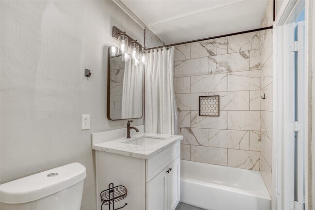 Building Photo - 9626 Vilven Ln