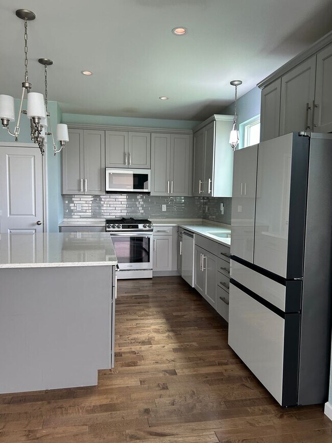 Building Photo - 2609 Beacon Point Ct