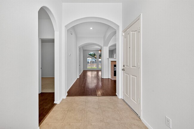 Building Photo - 4826 Claymill Ct