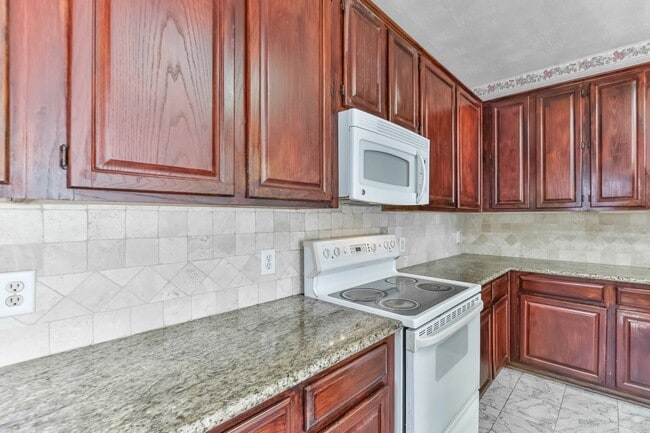 Building Photo - 8811 Earnestwood Dr
