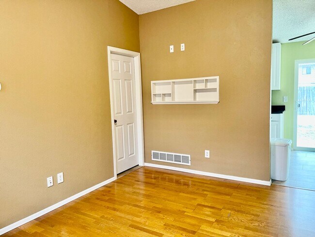 Building Photo - Home for rent in Summer Valley neighborhood Aurora CO