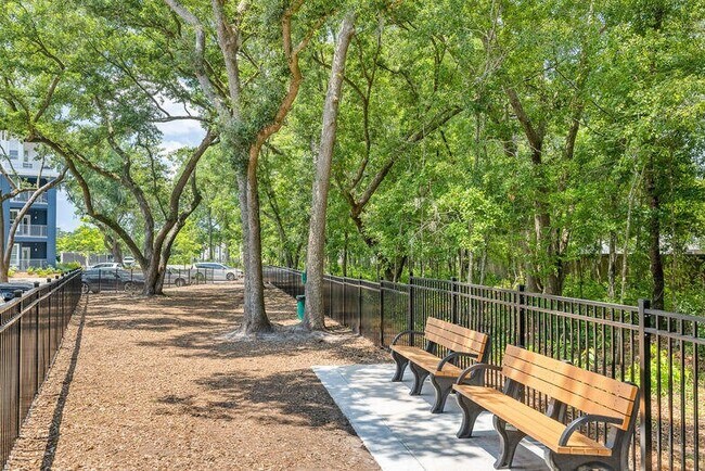 Building Photo - 9691 Patriot Blvd