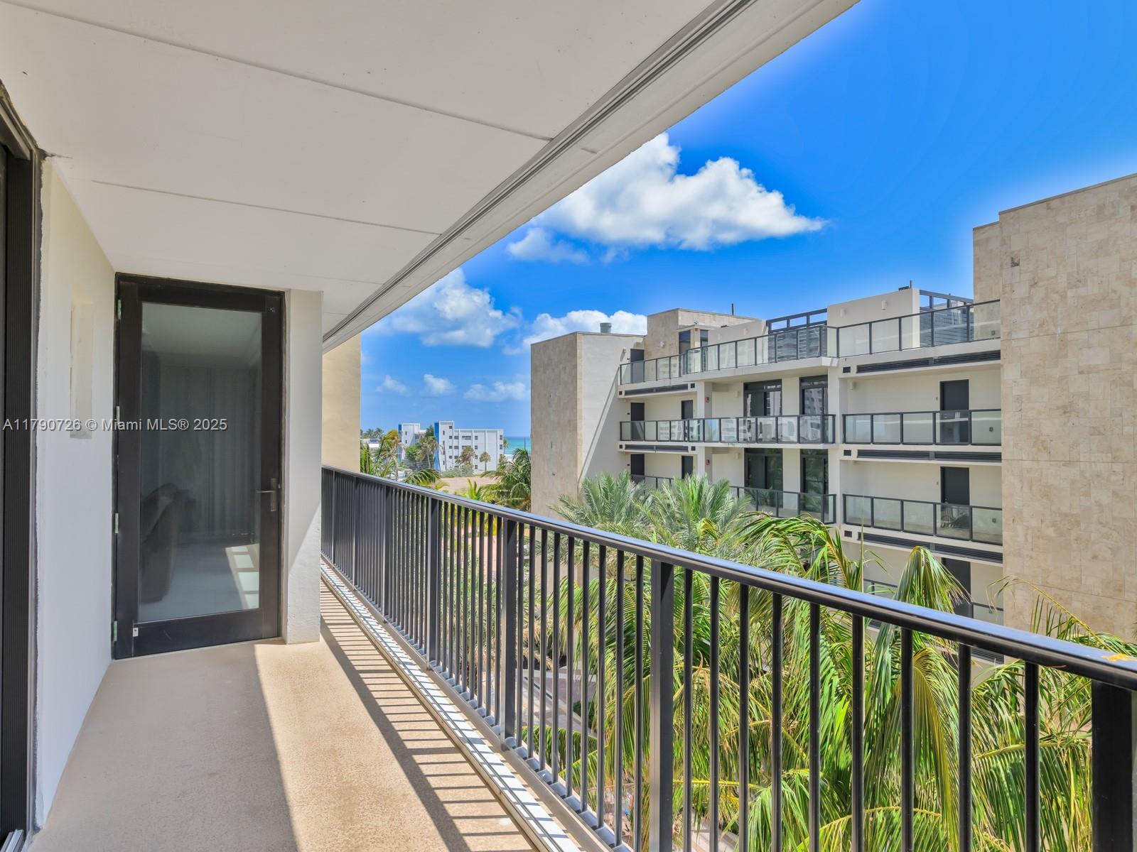 Building Photo - 2101 S Ocean Dr