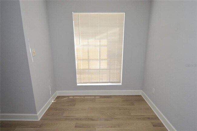 Building Photo - 8758 Mallard Reserve Dr