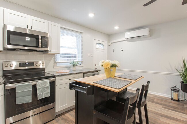 Building Photo - East Passyunk 1 bedroom