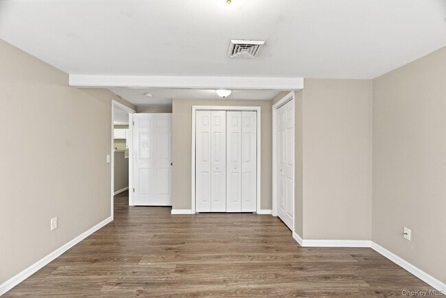 Building Photo - 1614 NY-9G