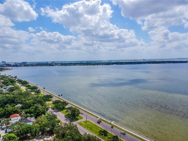 Building Photo - 2401 Bayshore Blvd