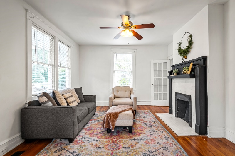 Building Photo - 2928 Hawthorne Ave