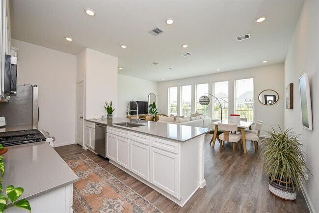 Building Photo - 5630 Amber Brook Ln
