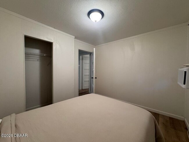 Building Photo - 607 Herbert St