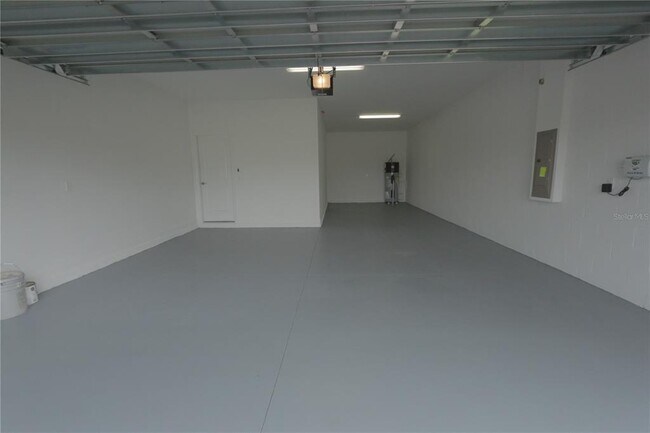 Building Photo - 10002 Victory Gallop Loop