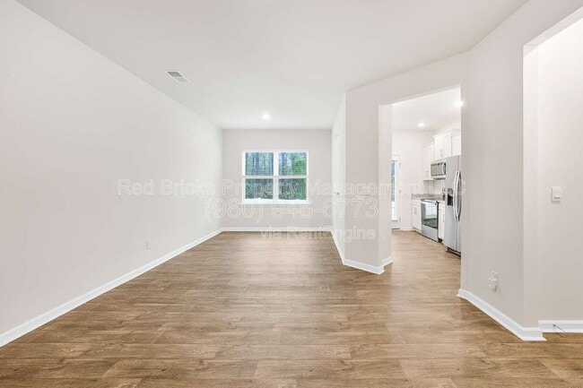 Building Photo - 9128 Lowfalls Ln