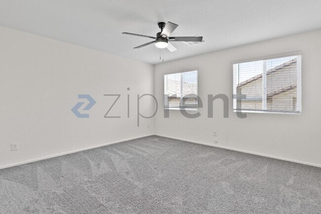 Building Photo - Unit Unit 3