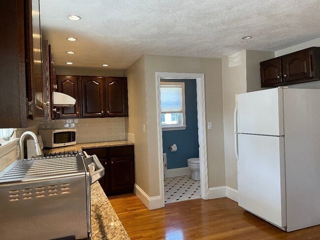 Building Photo - 28 Theresa Ave