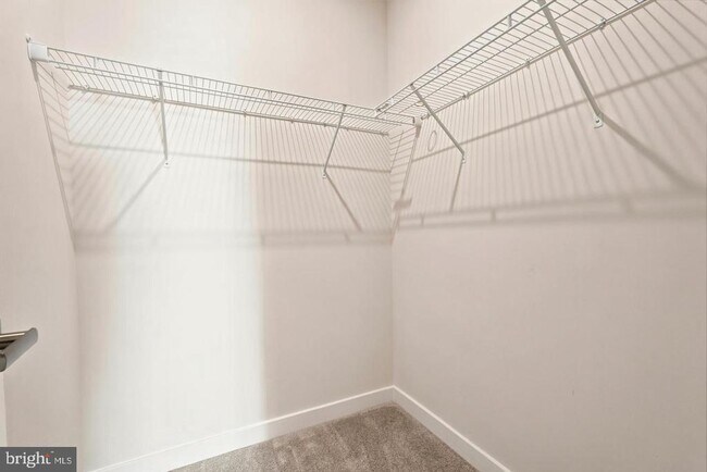 Building Photo - 24274 Thurso Sq