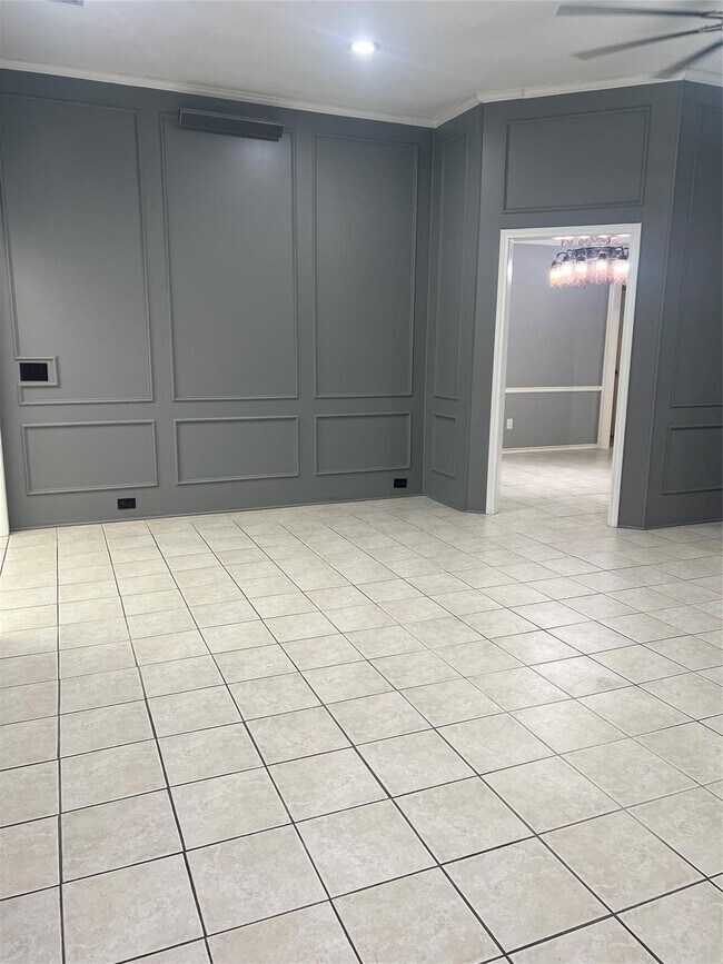 Building Photo - 6201 Baymar Ln