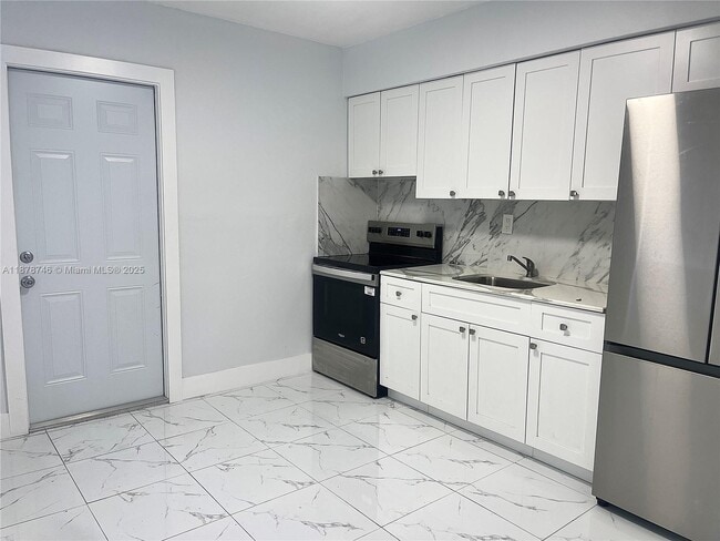 Primary Photo - 1614 NW 46th St