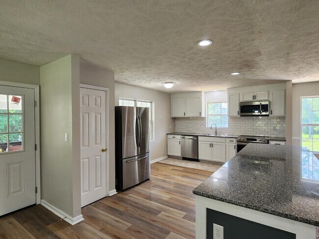 Building Photo - 5444 Rockfish Rd