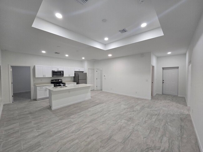 Building Photo - Brand-New 4BR/2BA Luxury Home with 2-Car Garage – Desirable 33971 Location