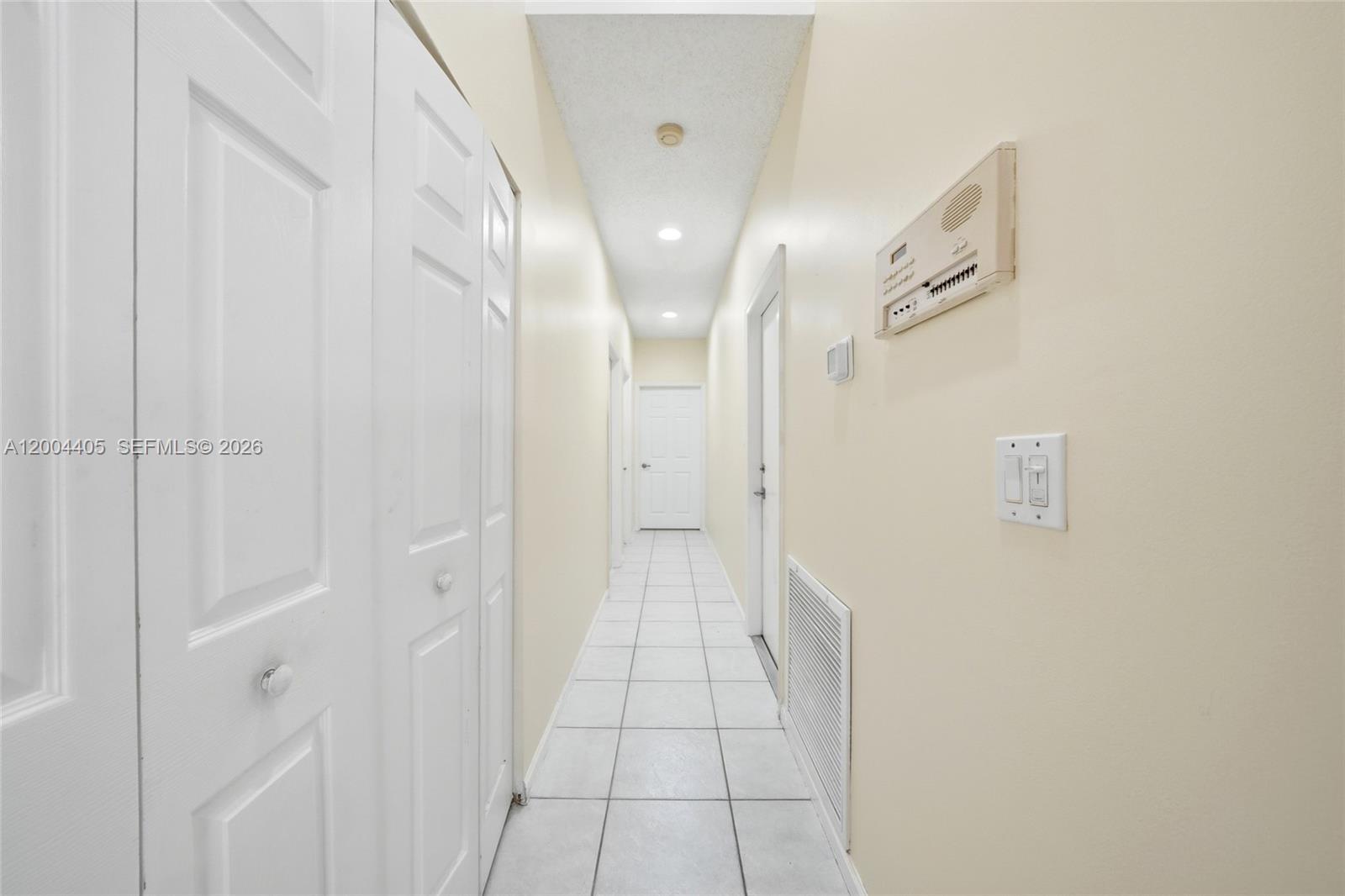 Building Photo - 2513 Coral Trace Pl