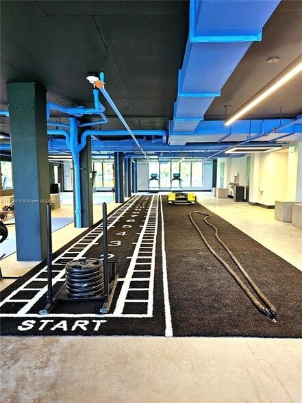 Building Photo - 4400 Sunrise Blvd