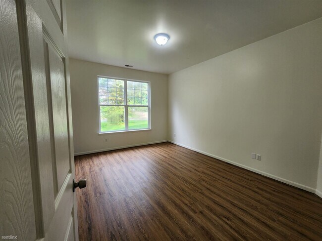 Building Photo - 2 br, 1 bath Condo - 10171 Sunrise Dr