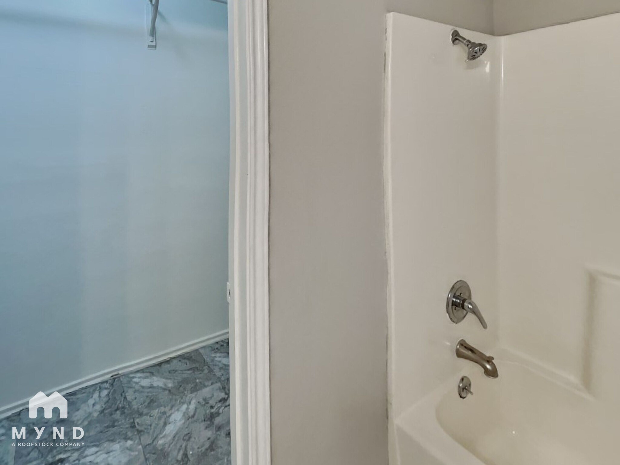 Building Photo - 6204 Duchess Dr