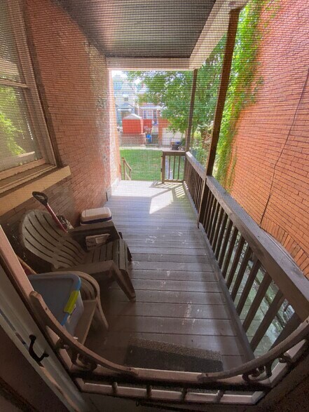 Building Photo - 227 S Millvale Ave