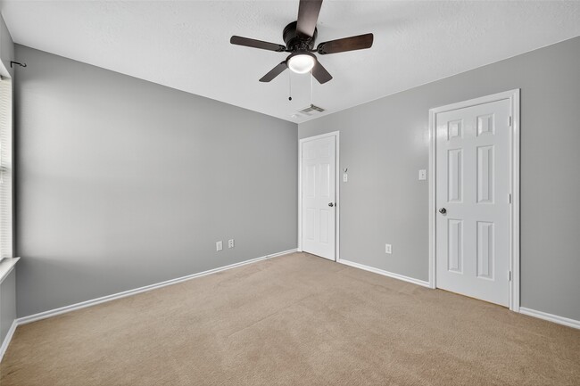 Building Photo - 5454 Cilantro Ln