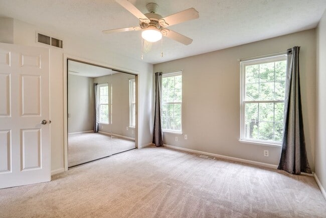 Building Photo - 2708 Wyndgate Ct