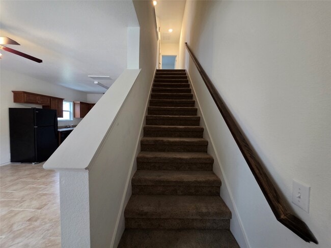 Building Photo - 6110 White Oak Dr