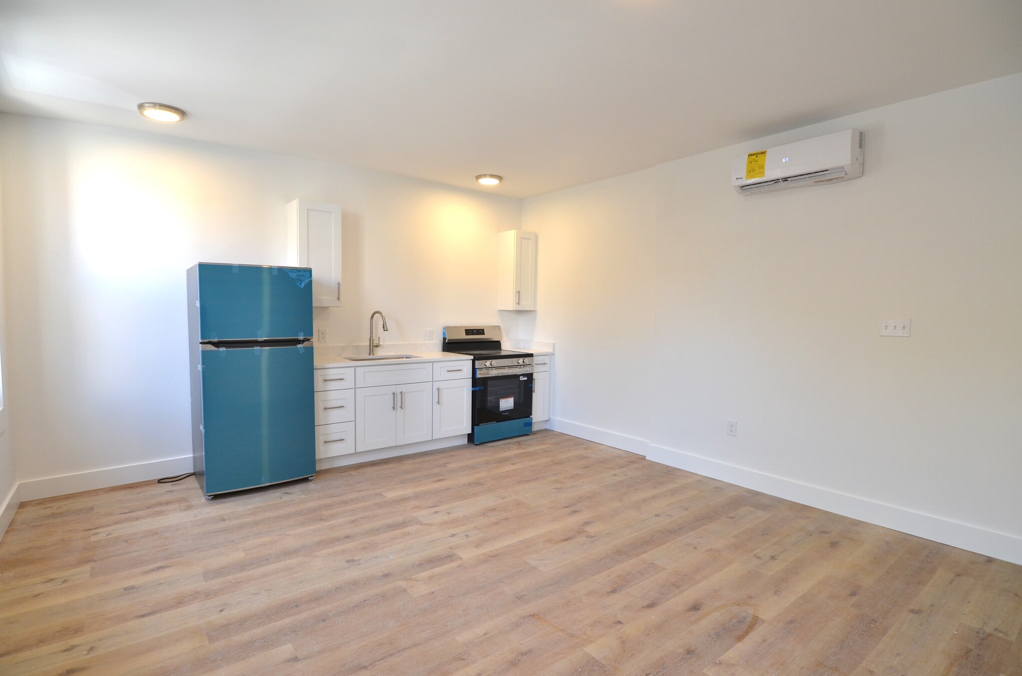 Building Photo - 1607 Race St